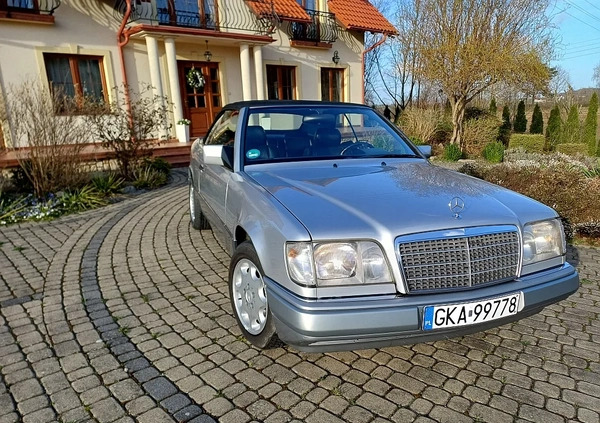 Mercedes-Benz Klasa E cena 79000 przebieg: 231000, rok produkcji 1995 z Kartuzy małe 232